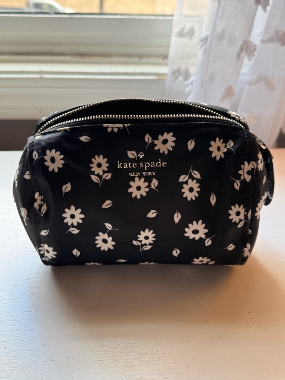 kate spade Black and White Floral Zip Cosmetic Case